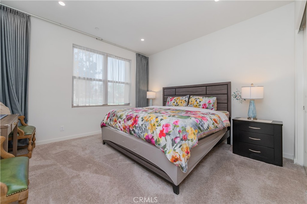 118 Newburry, Irvine CA 92618 - photo 20