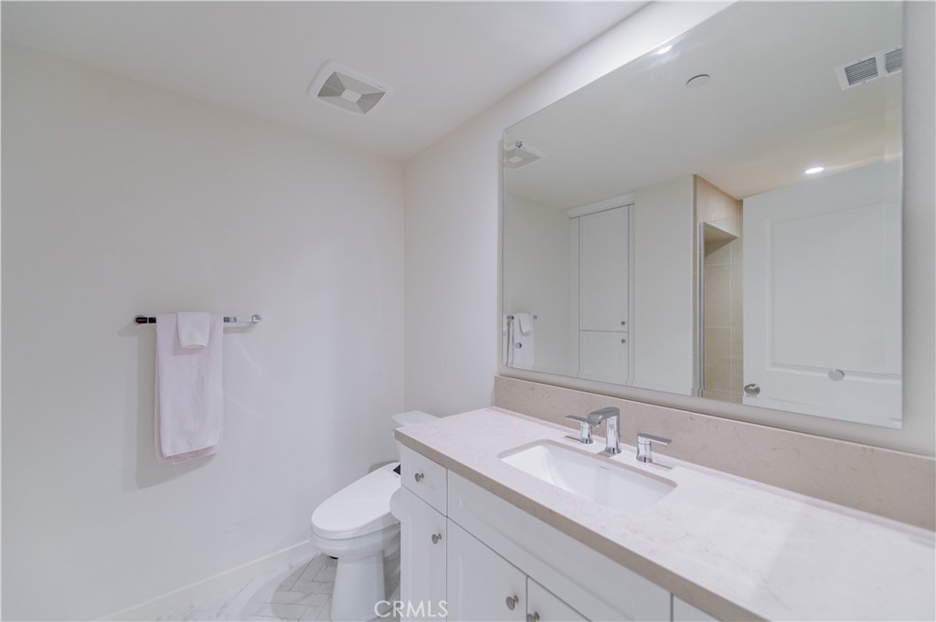118 Newburry, Irvine CA 92618 - photo 21