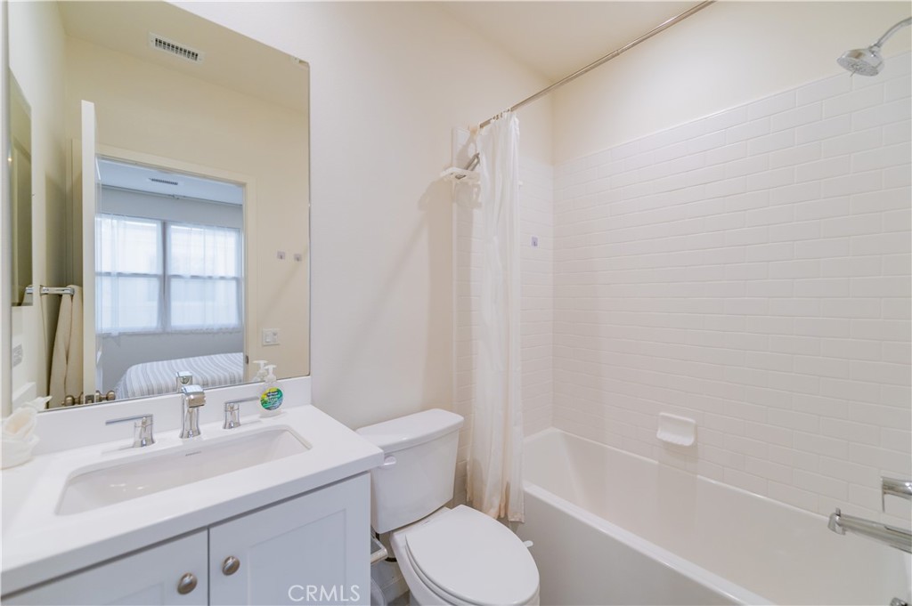 118 Newburry, Irvine CA 92618 - photo 28
