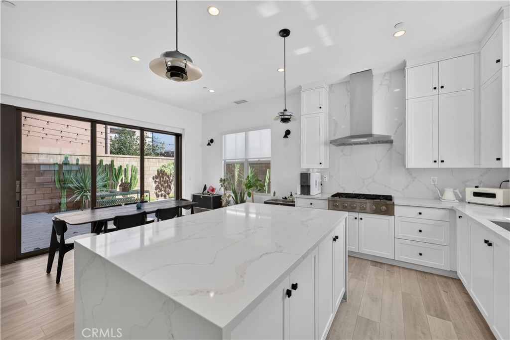 Kitchen - 118 Yellow Iris, Irvine CA 92618 - photo 10