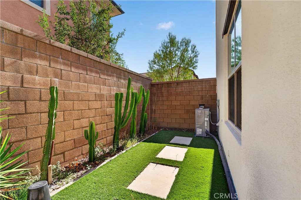 Backyard - 118 Yellow Iris, Irvine CA 92618 - photo 27