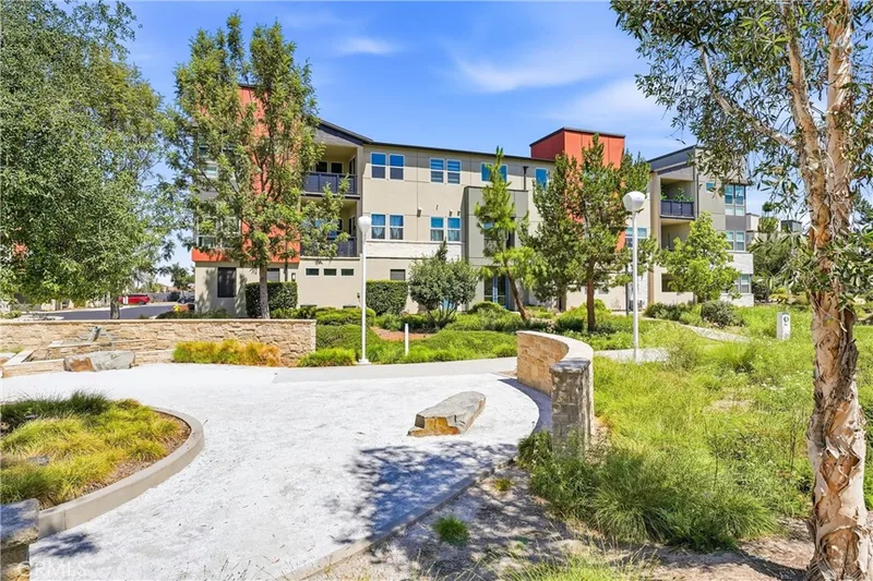 1184 Epic, Irvine