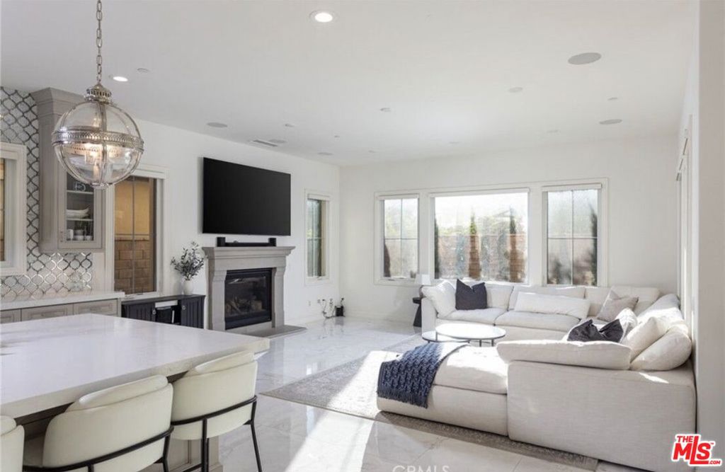 119 Lanzon, Irvine CA 92602 - photo 6