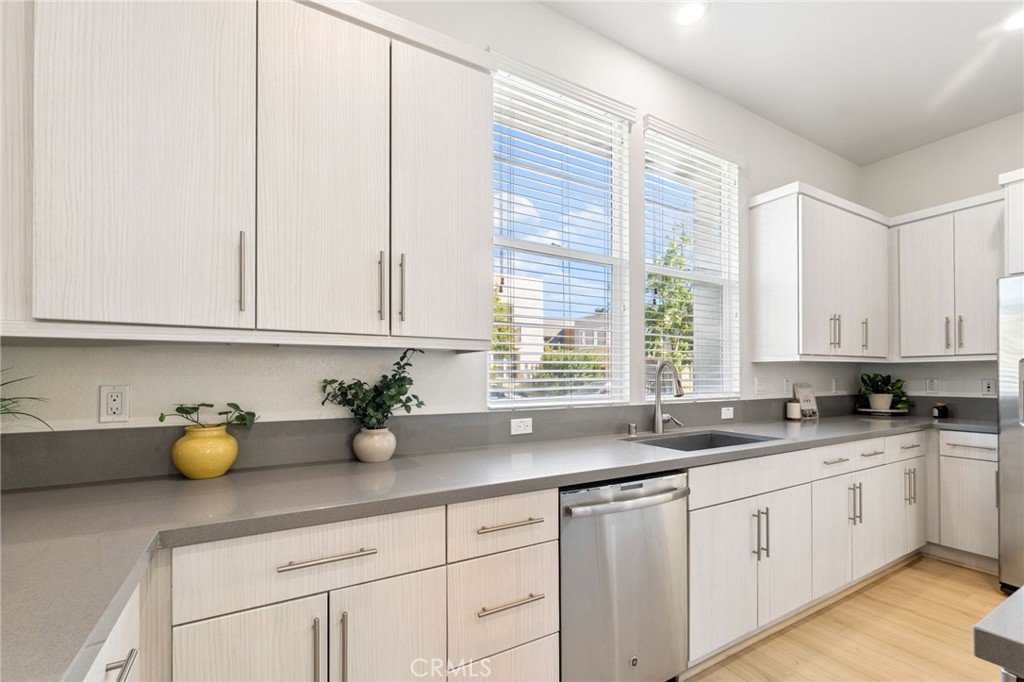 119 Newall, Irvine CA 92618 - photo 13