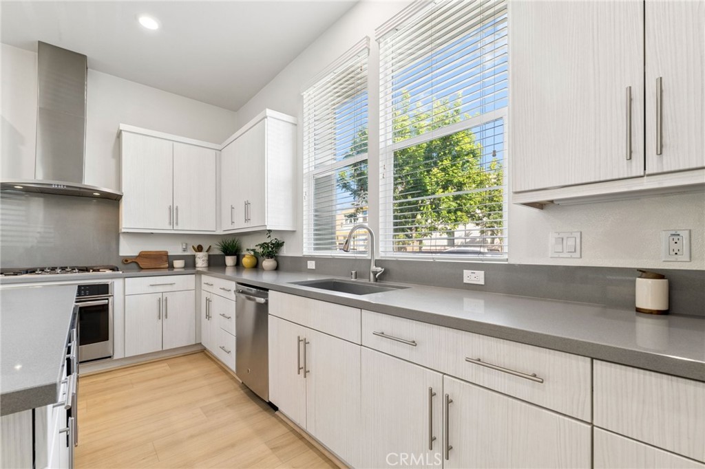 119 Newall, Irvine CA 92618 - photo 14