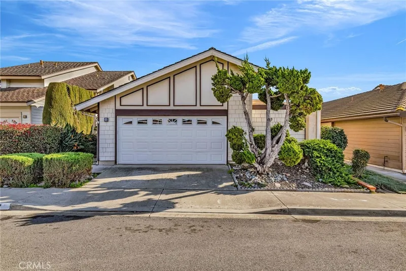 12 Calandria, Irvine, CA 92620