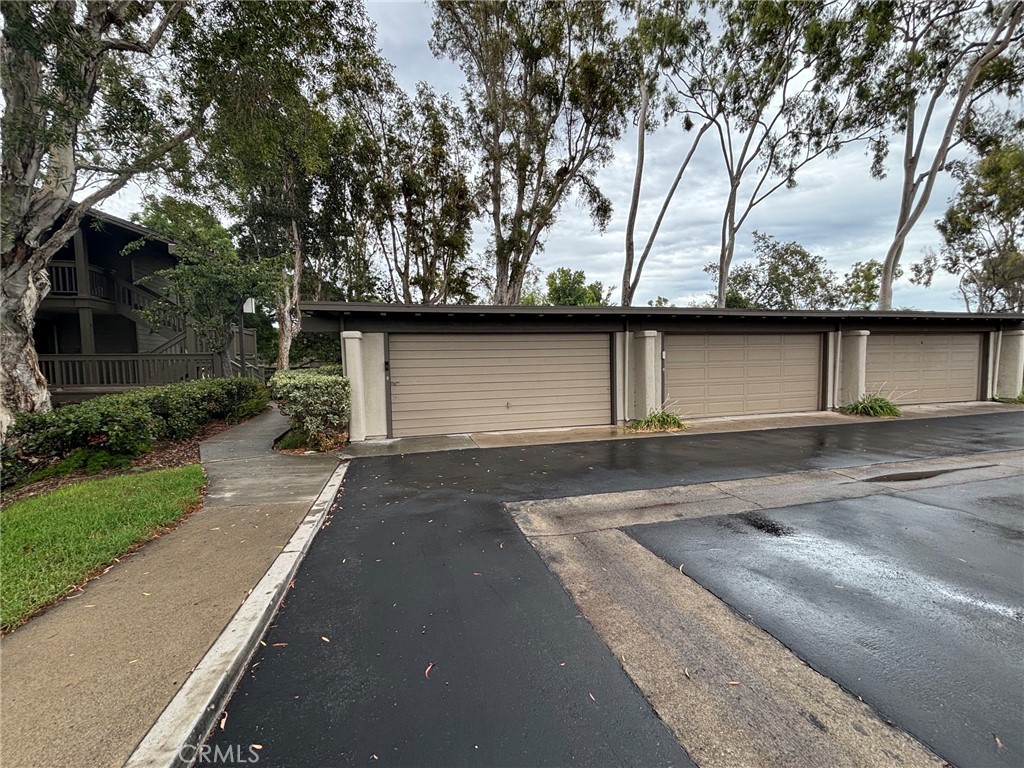 DETACHED 2 CAR GARAGE - 12 Lago Norte, Irvine CA 92612 - photo 3