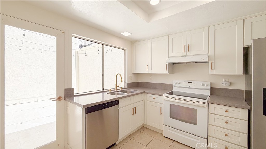 12 Navarre, Irvine CA 92612 - photo 17
