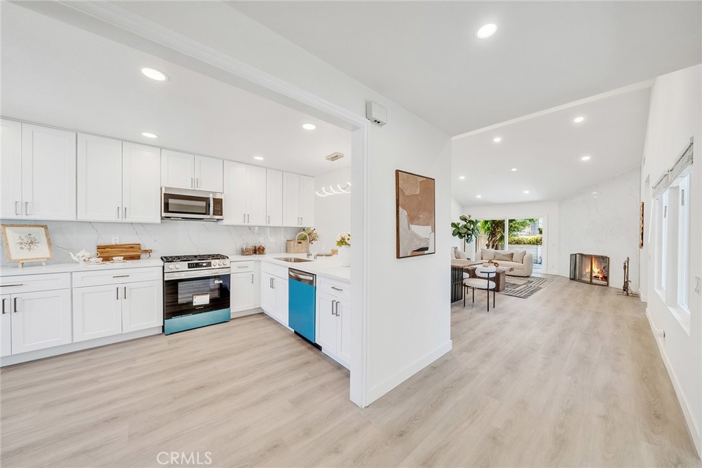 12 Primrose, Irvine CA 92604 - photo 6