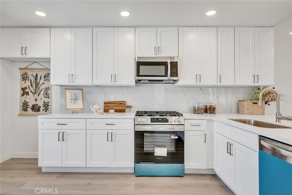 12 Primrose, Irvine CA 92604 - photo 8