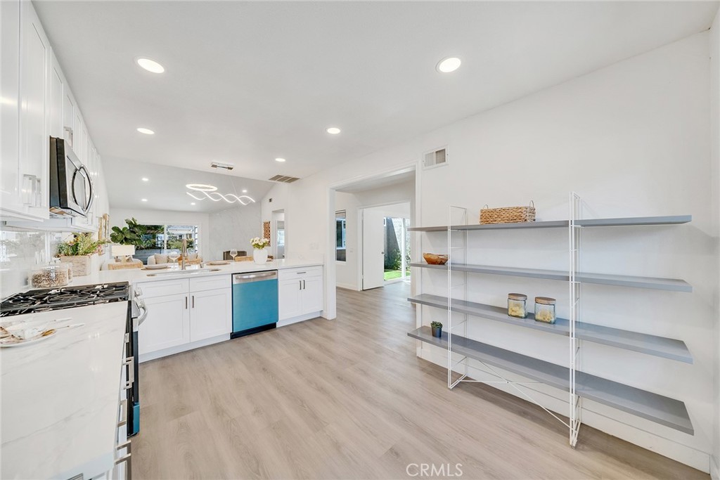12 Primrose, Irvine CA 92604 - photo 11