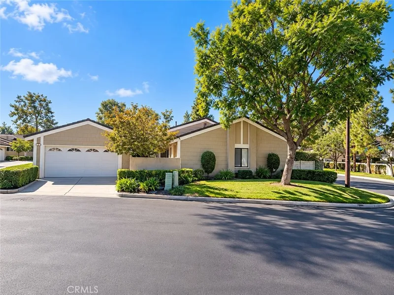 12 Springwater, Irvine