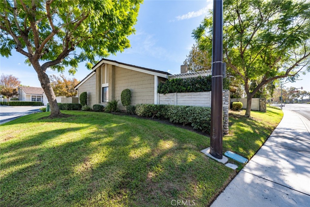 Front lawn - 12 Springwater, Irvine CA 92604 - photo 45
