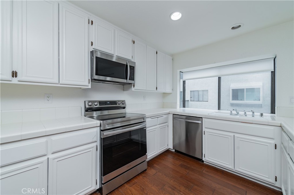 12 Sunup, Irvine CA 92603 - photo 21
