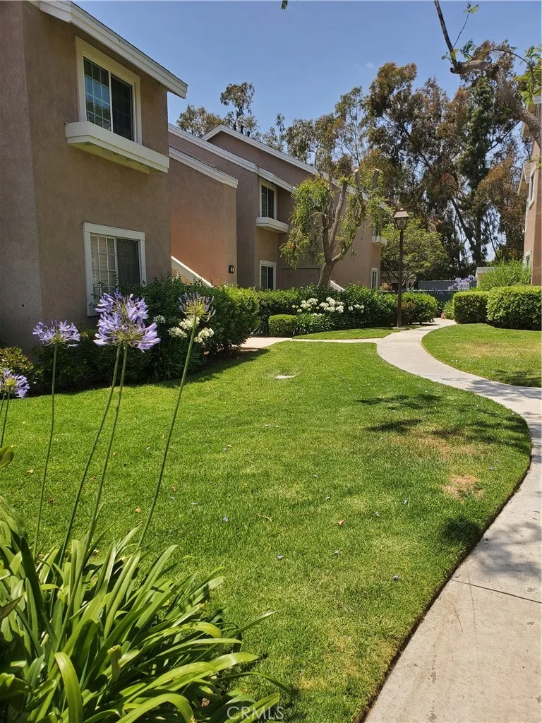 12 Woodleaf, Irvine, CA 92614