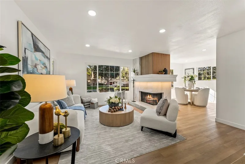 12 Woodleaf, Irvine, CA 92614