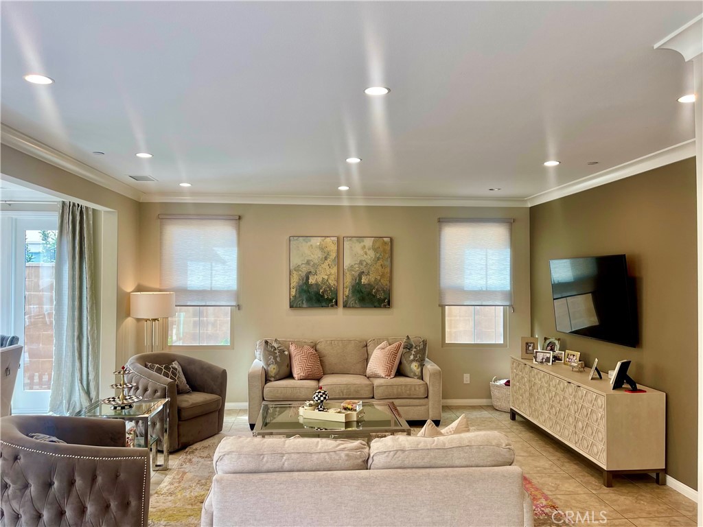 120 Beechmont, Irvine CA 92620 - photo 3