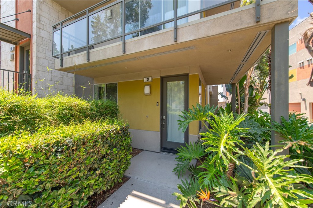 120 Rockefeller, Irvine CA 92612 - photo 1
