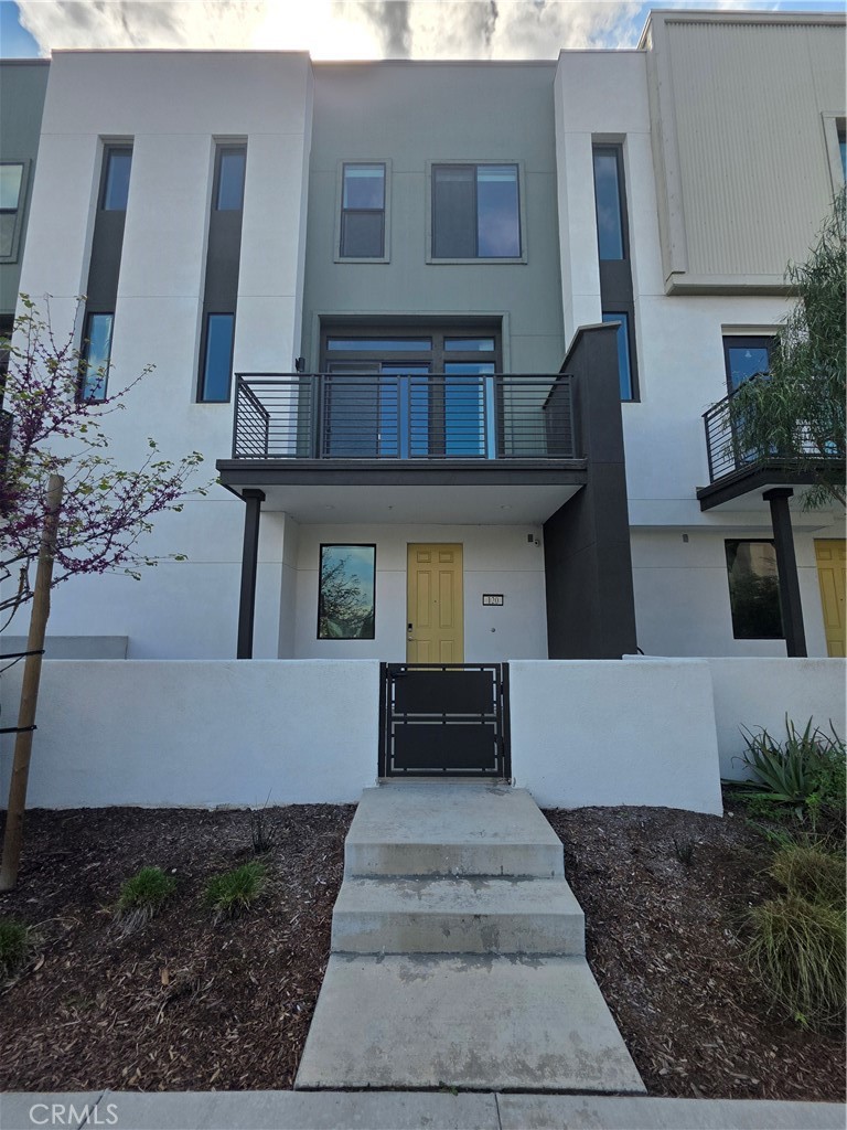 120 Rondo, Irvine CA 92618 - photo 1