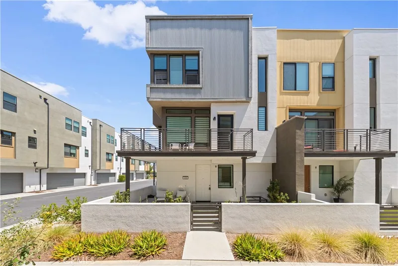 120 Sawbuck, Irvine