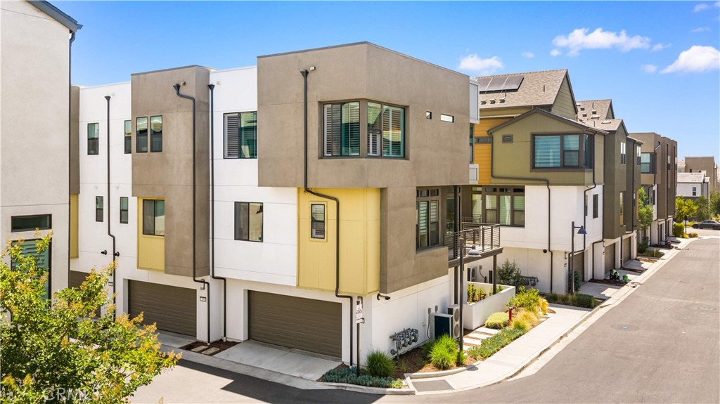 120 Sawbuck, Irvine CA 92618 - photo 40