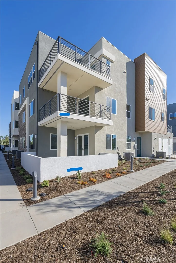121 Baluster, Irvine, CA 92618