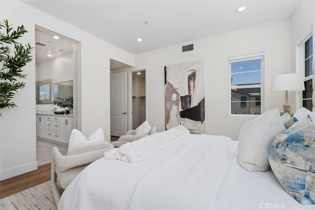 121 Bosal, Irvine CA 92618 - photo 17