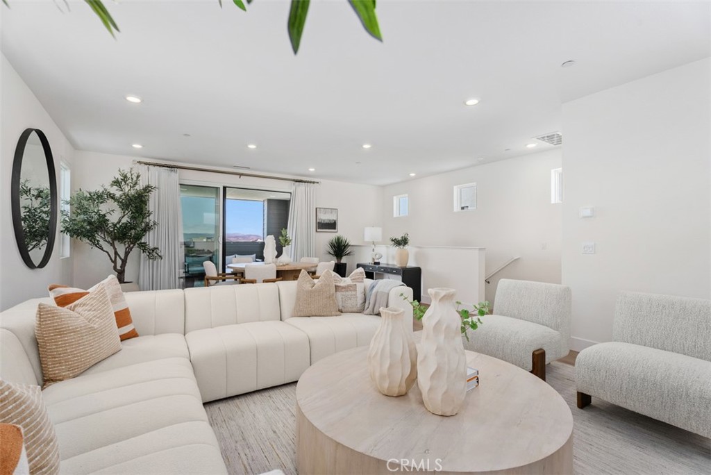 121 Bosal, Irvine CA 92618 - photo 29