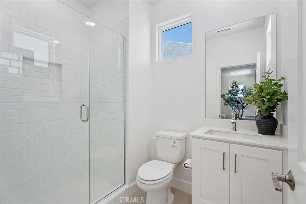 121 Bosal, Irvine CA 92618 - photo 30