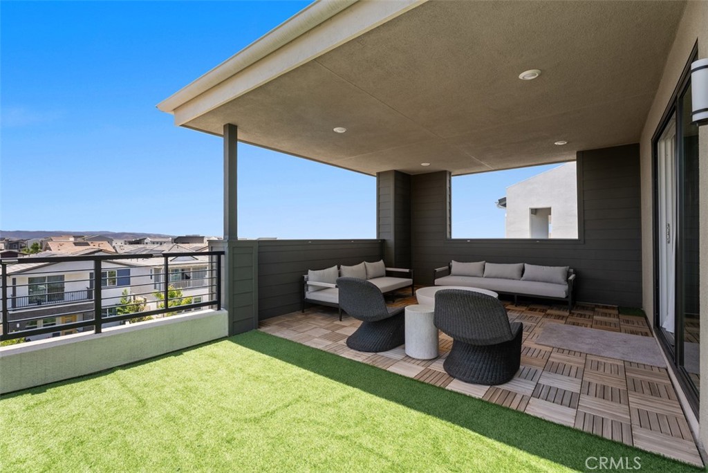 121 Bosal, Irvine CA 92618 - photo 32