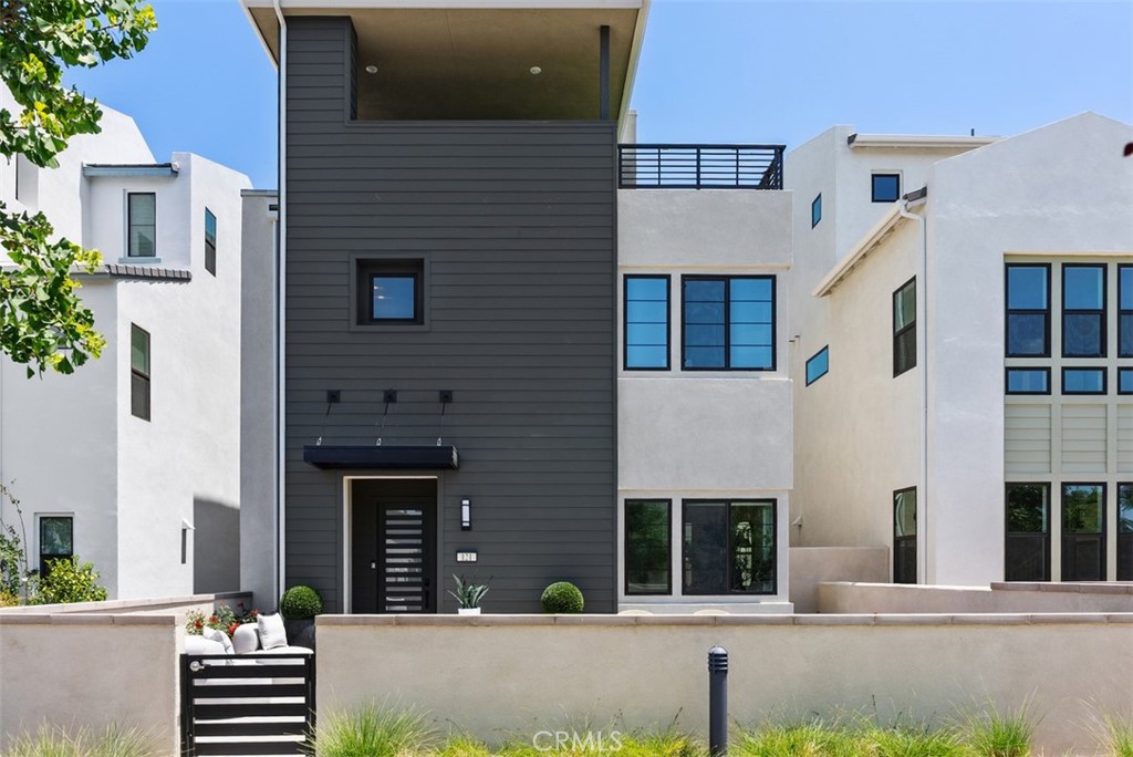 121 Bosal, Irvine CA 92618 - photo 39