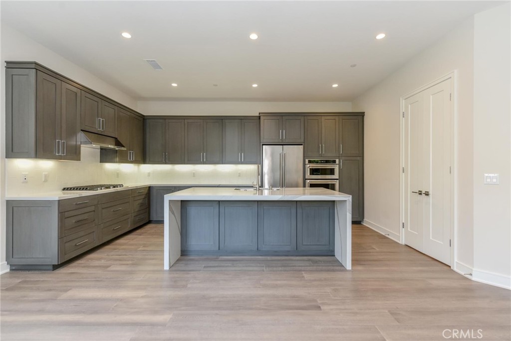 121 Linda Vista, Irvine CA 92618 - photo 7