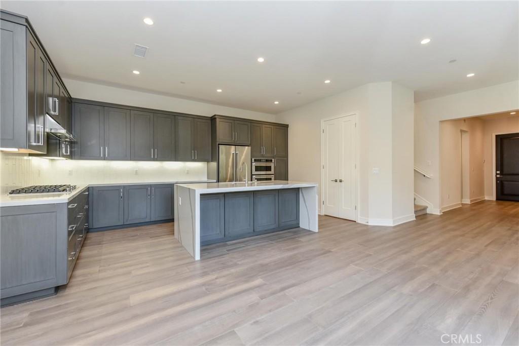 121 Linda Vista, Irvine CA 92618 - photo 8