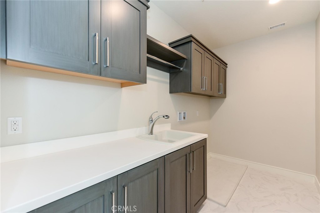 121 Linda Vista, Irvine CA 92618 - photo 24