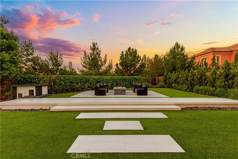 121 Oceano, Irvine, CA 92602