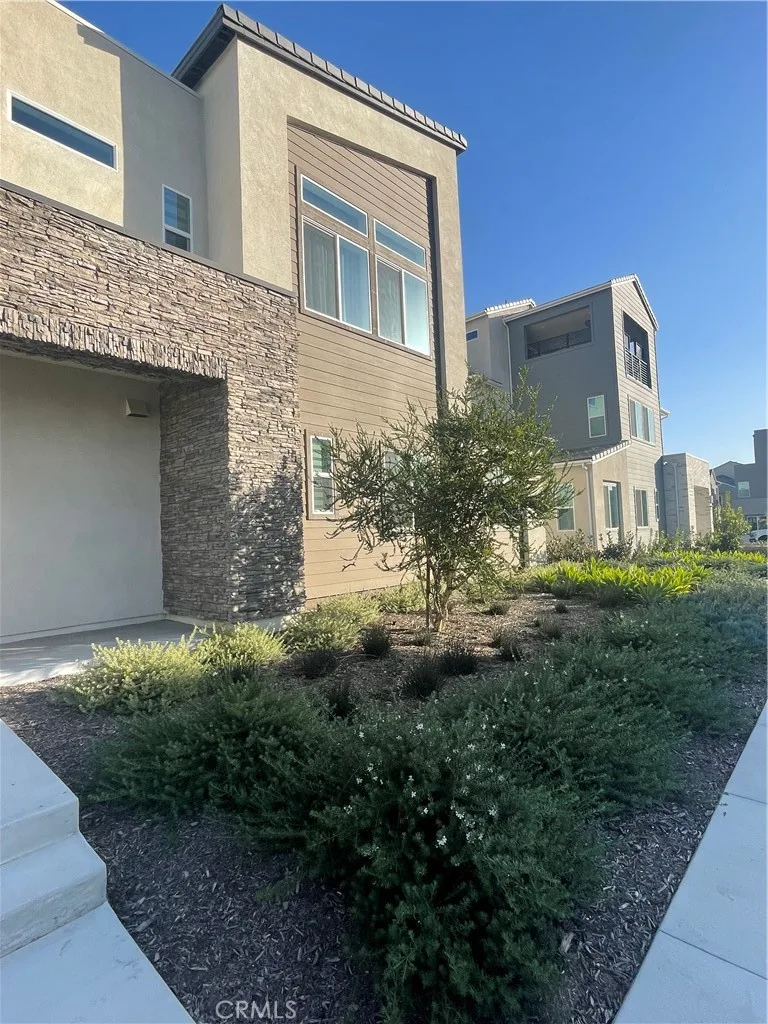 121 Proctor, Irvine, CA 92618