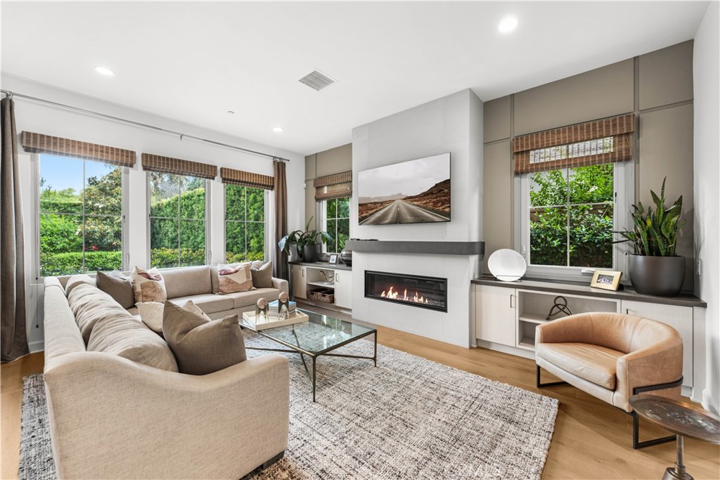 121 Whisper Rock, Irvine CA 92602 - photo 5