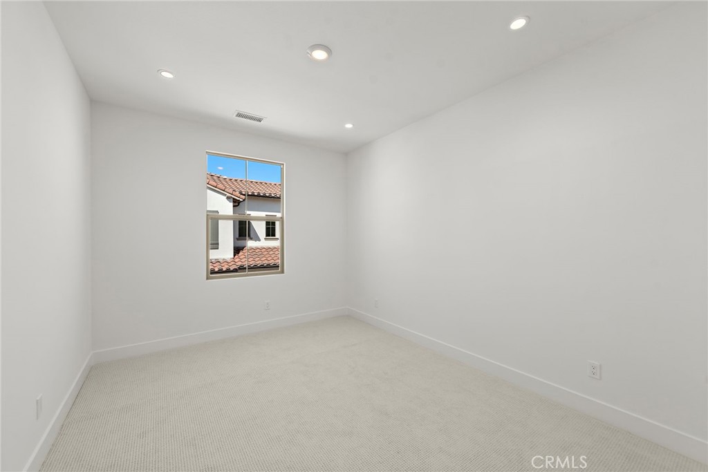 122 Eversedge, Irvine CA 92618 - photo 16
