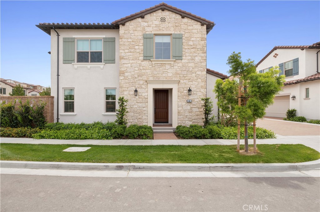 122 Glydon, Irvine CA 92618 - photo 1