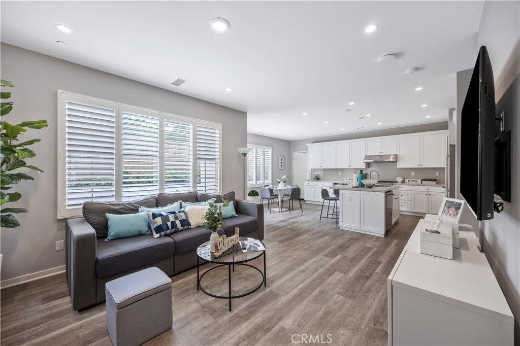 122 Messenger, Irvine CA 92618 - photo 1