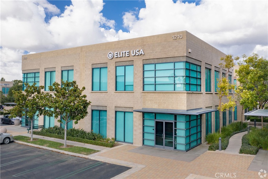 1220 Roosevelt Avenue, Irvine CA 92620 - photo 11