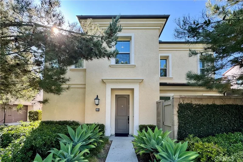 123 Augustine, Irvine, CA 92618