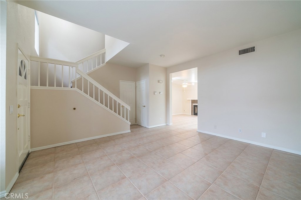 123 Goldenrod 74, Irvine CA 92614 - photo 3