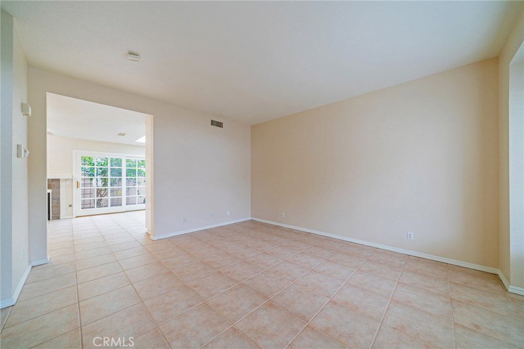 123 Goldenrod 74, Irvine CA 92614 - photo 5