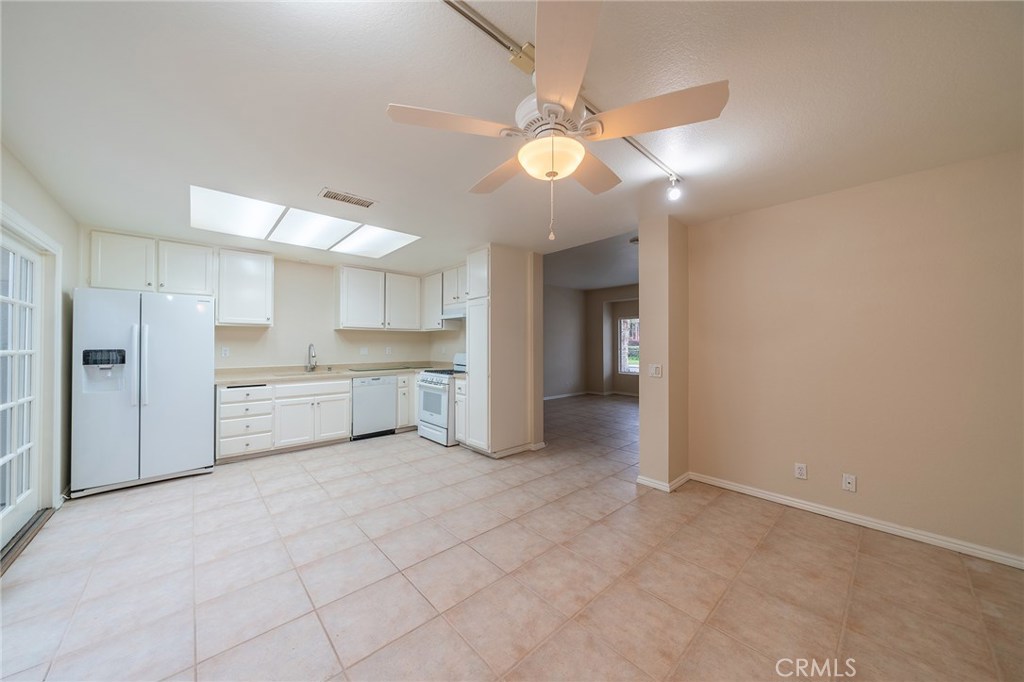 123 Goldenrod 74, Irvine CA 92614 - photo 8