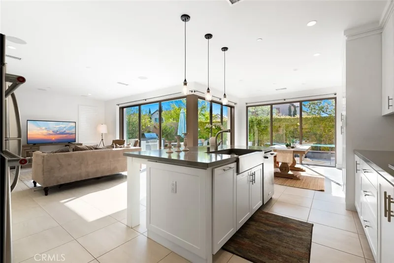 123 Grazie, Irvine, CA 92602