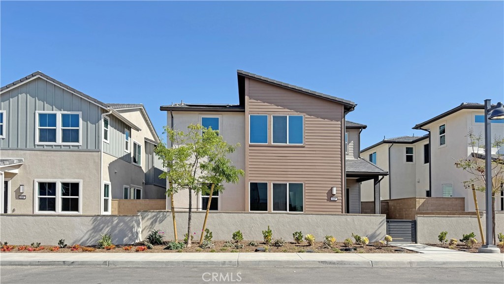 123 Scoville, Irvine CA 92618 - photo 1