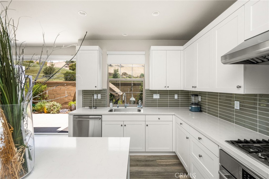 123 Soaring Eagle, Irvine CA 92618 - photo 11