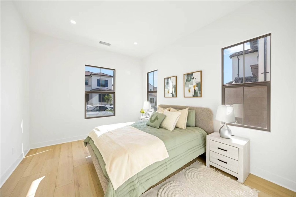 123 Sunnybank, Irvine CA 92618 - photo 4