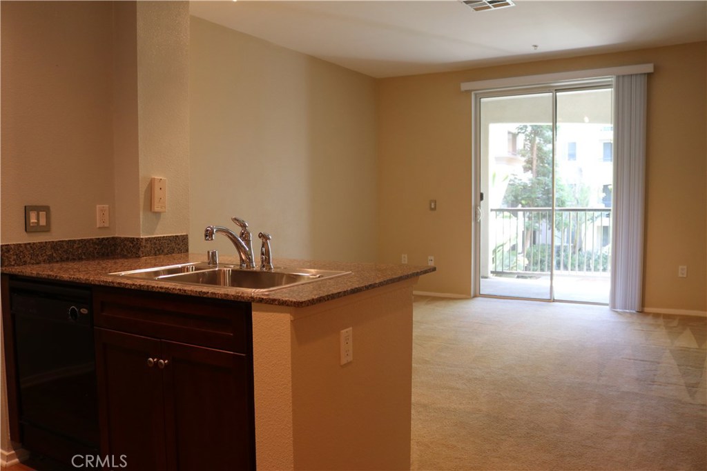 1231 SCHOLARSHIP, Irvine CA 92612 - photo 2